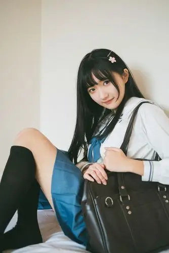 日本美女学生妹黑色丝袜美女制服诱惑写真,校花美女,性感,唯美,美女