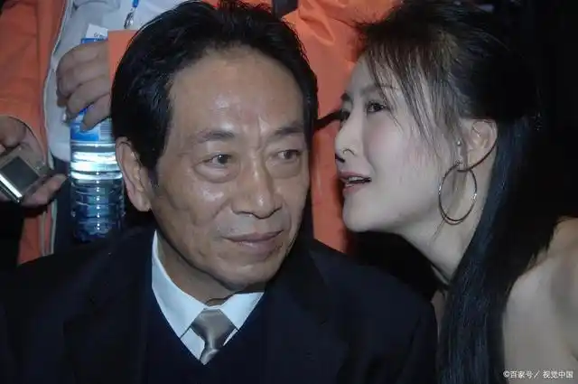 他在《龙岭迷窟》中饰演陈瞎子,而现实中的王奎荣"惹不起"!