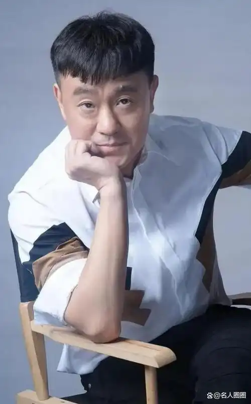 白玉兰戏剧表演艺术奖主角奖,中国电视剧飞天奖优秀男演员奖等多项