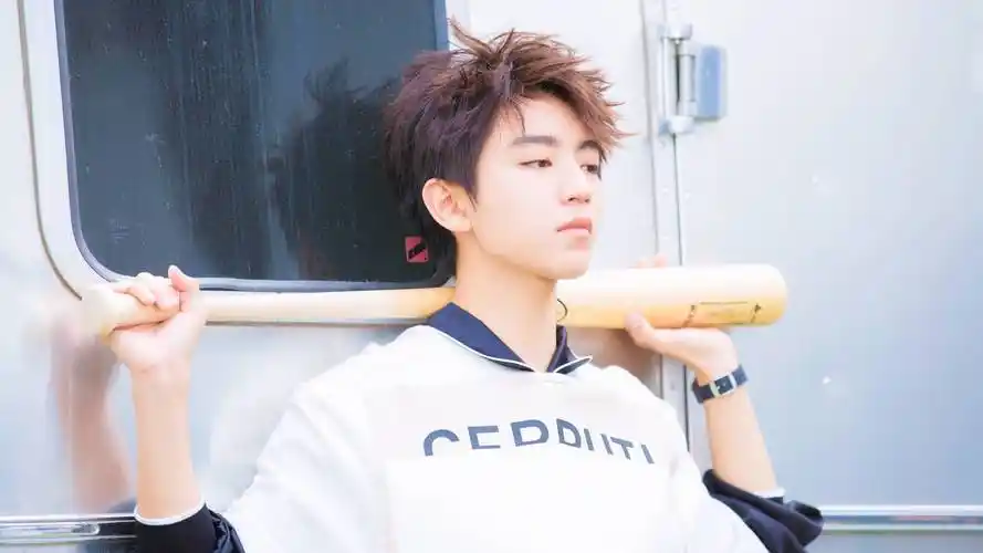 2024.4.22娱乐资讯:王俊凯,肖战,赵丽颖,杨洋,成毅,刘宇宁,张凌赫