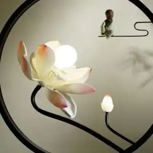 禅意莲花落地灯图片