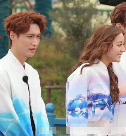 张艺兴不再避嫌,谁注意到他对热巴的称呼,网友:早该这样了!