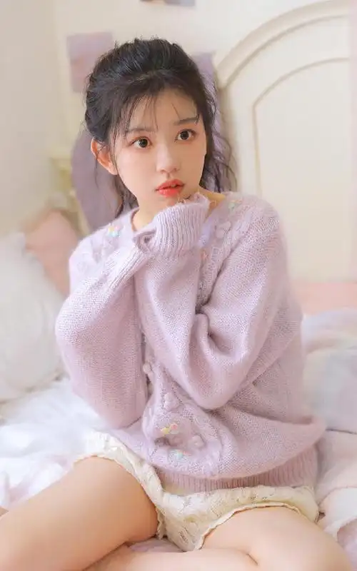 有吸引力的女人并不全靠她们的美丽,而是靠她们的漂亮,包括风度,仪态