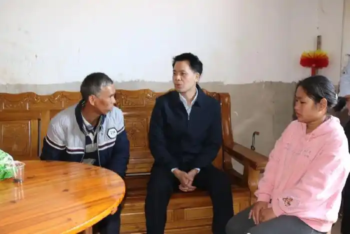 梧州市副市长市公安局局长劳高进到藤县调研禁毒整治