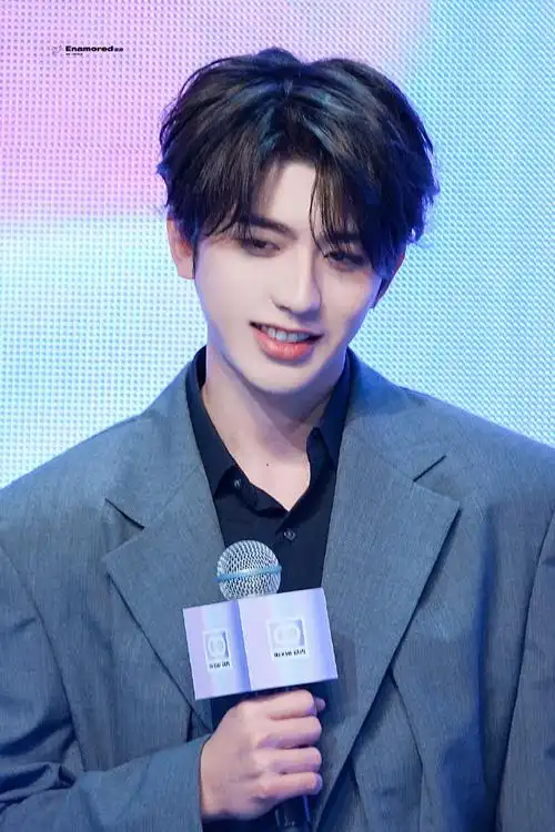 inxni以内品牌代言人蔡徐坤