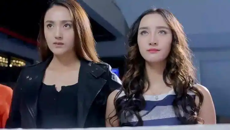 麻辣变形记:不败女神被打败,女魔头留下一张纸