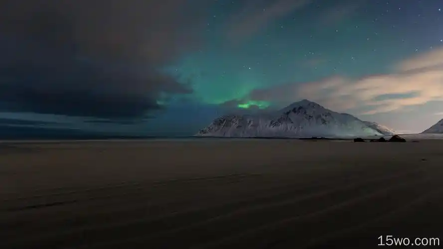 e屋壁纸为你提供高清的极光borealis山沙景观4k壁纸 壁纸 风景建筑