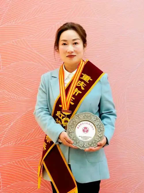 致敬了不起的她张玲玲带动乡村发展的致富能手