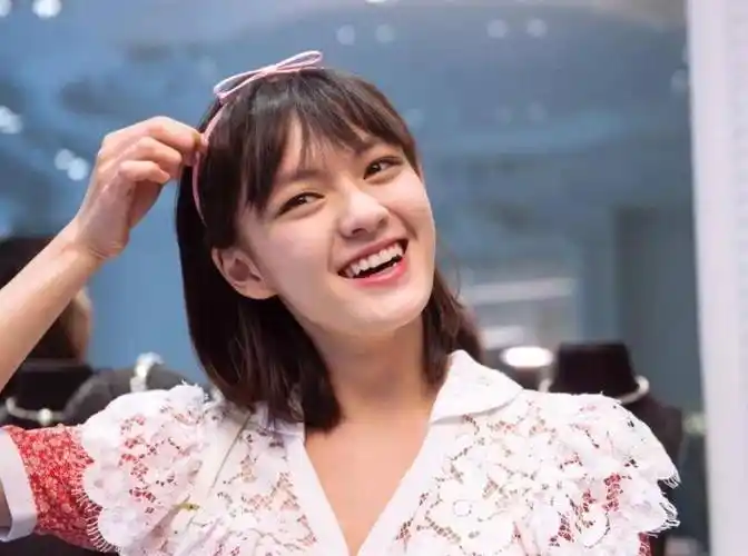 如今发展差距明显,未来她最被看好_关晓彤_张子枫_娜娜