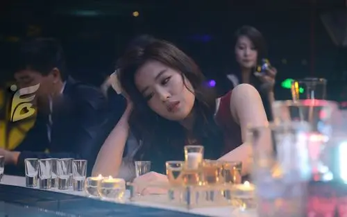 电影《露水红颜》剧照高清电脑桌面主题壁纸图片-大陆影视-壁纸下载-