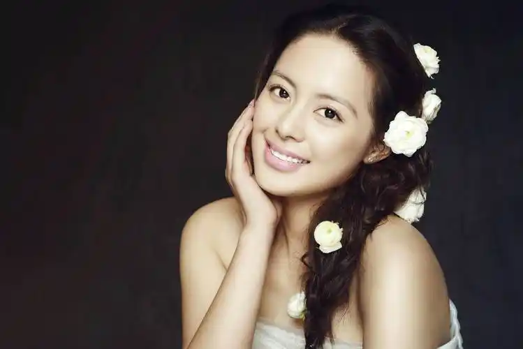 【转载】美女明星 王力可