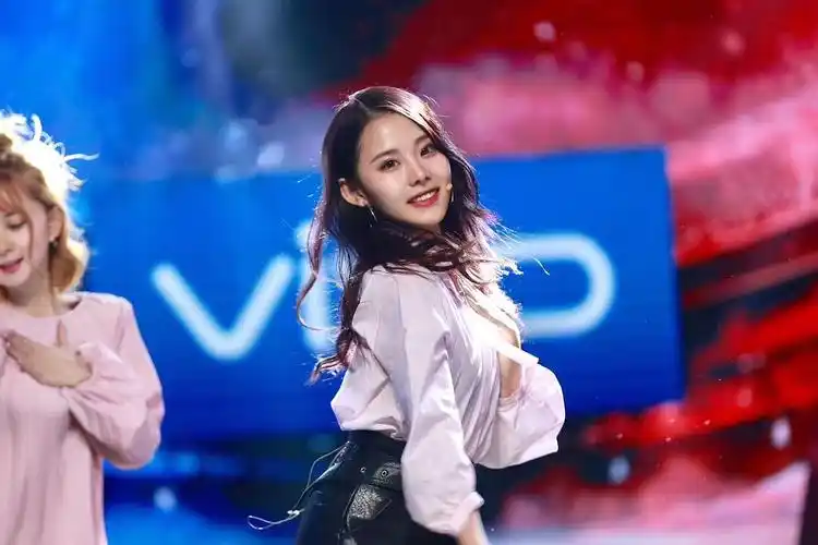 101王婷原来以前也和yamy一个公司同被pua