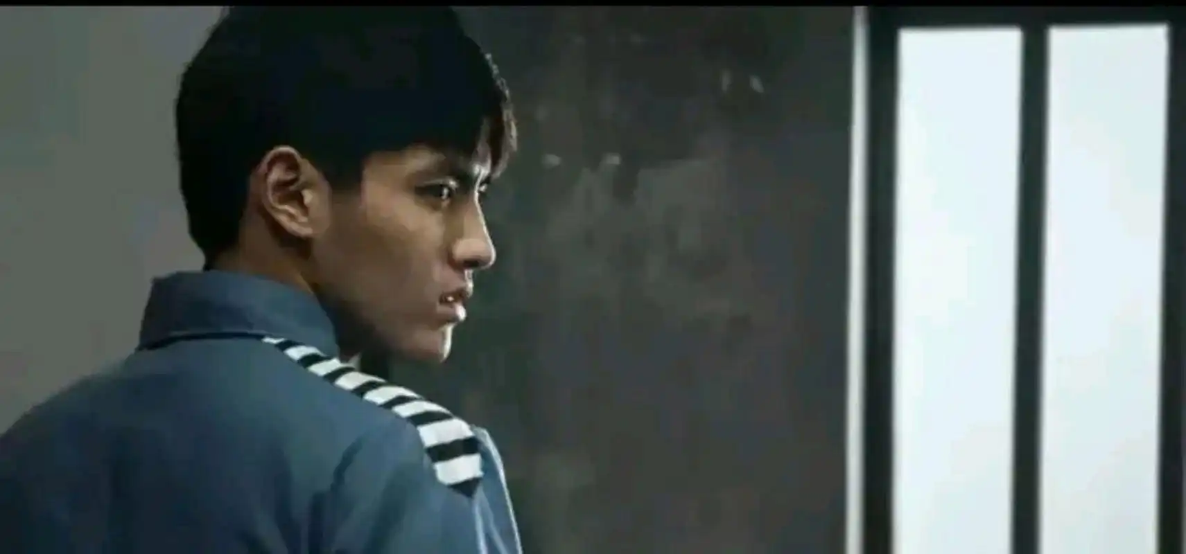 吴亦凡13年监狱生活预览:组织狱友唱rap,没事做做天堂伞 吴亦凡一审