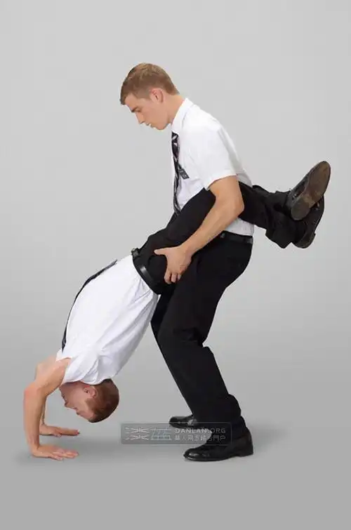 必火恶搞摩门教16个男男攻受体位组图