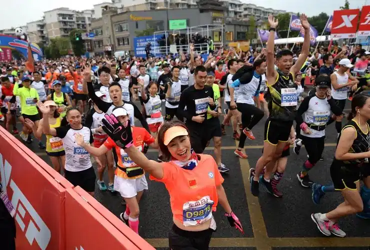 定了!2020成都马拉松11月29日鸣枪开跑