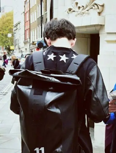 杨洋 帅气的背影来一发73(0766`)