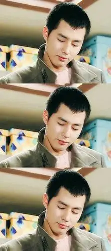 赵寅成 壁纸 明星 帅哥 大叔 男神 微博来源:天空的颜色好浅