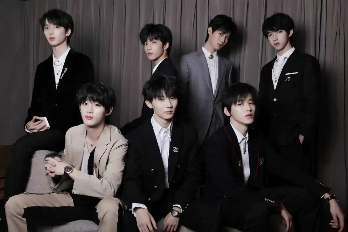 时代少年团门票要竞拍第一名冲到2万多李飞太有商业头脑