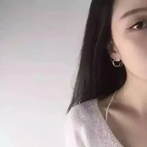 半脸女生的微信头像_唯美_微民_姓氏