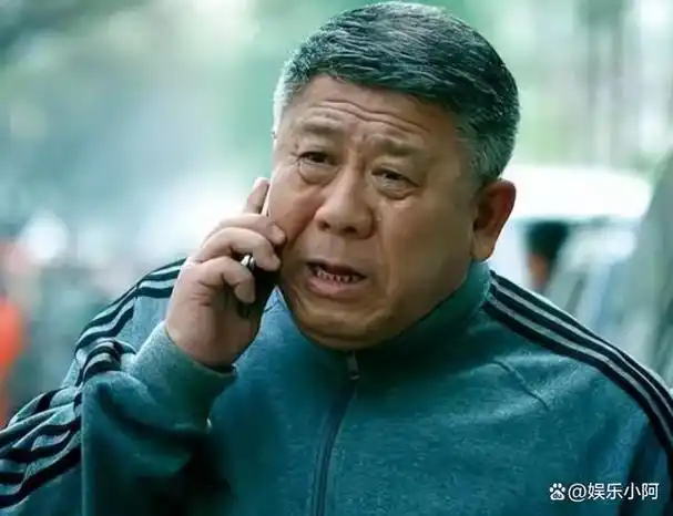 程煜饰演了超过100部影视剧,让他一夜之间成为"戏比人红"的明星.