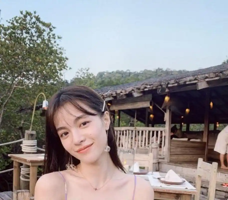 钟楚曦,倪妮,风情万种的她们想介绍给你们