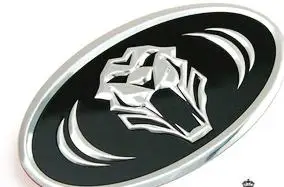 前段时间看见一辆跑车外形有点像现代酷派 标志是一个豹头张着嘴 标志