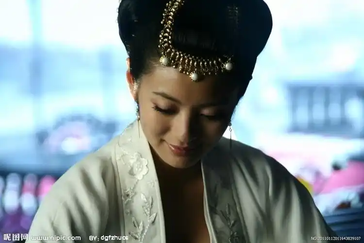 倚天屠龙记安以轩 饰 赵敏