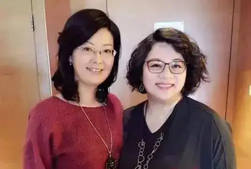 她是热播剧《少年派》的编剧,也是一位陪读妈妈 九枚玉:真实的青春,不