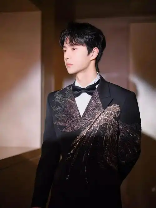 12位明星的瓜,于适胡连馨,王一博,林更新,金晨,奚梦瑶等艺人