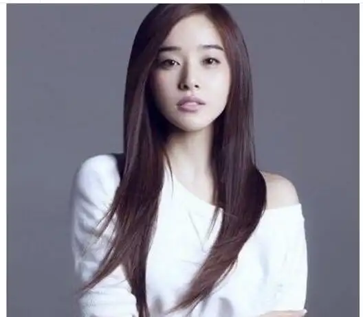 大饼脸适合什么发型 大饼脸女生漂亮发型图片