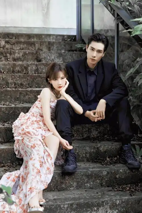 胡一天李一桐婚纱大片