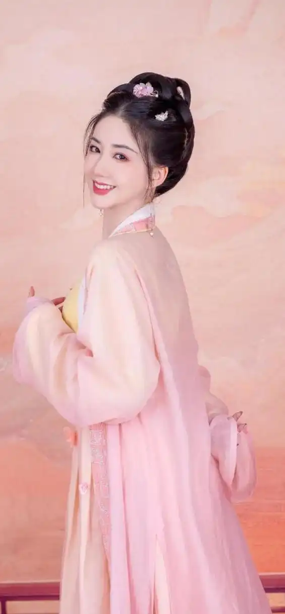 第1406期图赏:优雅迷人的陈欣予