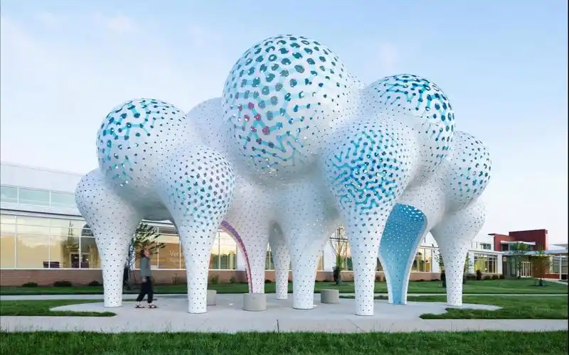 自结构艺术装置