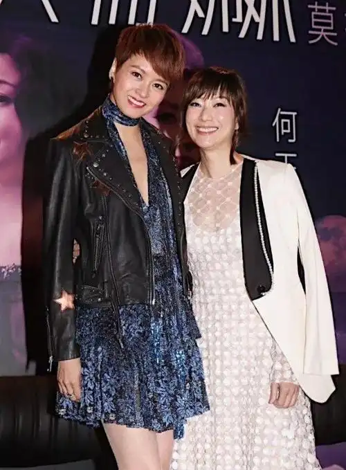 43岁梁咏琪一袭连体裤好气质!46岁郑秀文变化太大,完全认不出