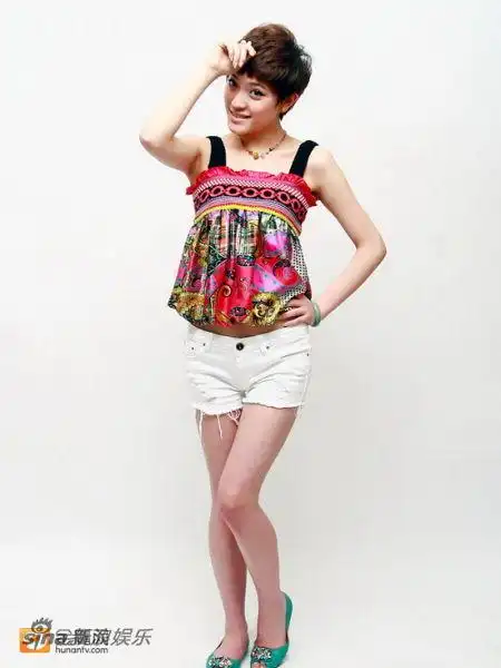 图文2011快女西安50强写真刘琳