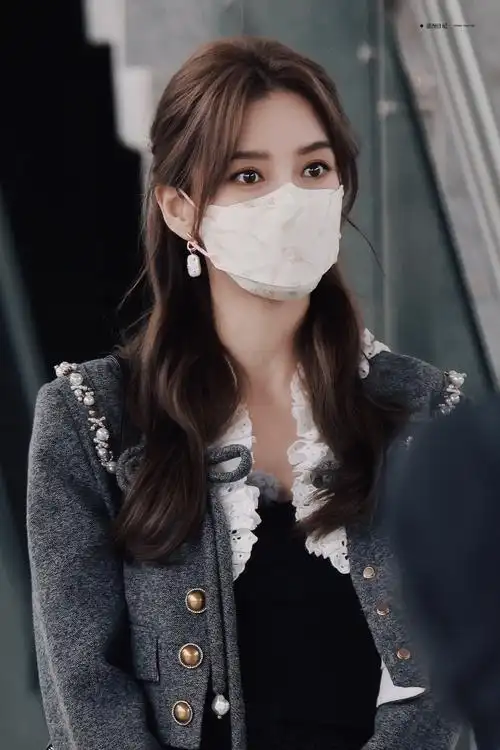 大家看点真纯天然大美女骨相皮相top,头小脸小的美女呀 每次看到do脸