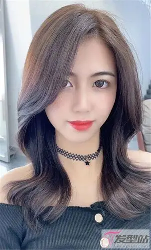 今年最火的女生烫发 短烫or长烫都很唯美_发型站_最新流行发型设计