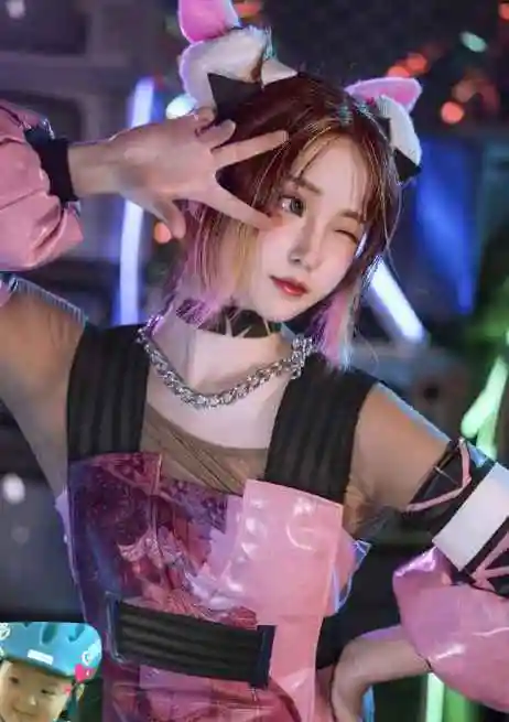 公孙离皮肤刚上线,就被小姐姐cos,却被点赞超越了原版?_手机搜狐网