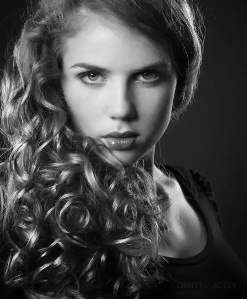 【摄影欣赏】莫斯科惊艳女人唯美肖像