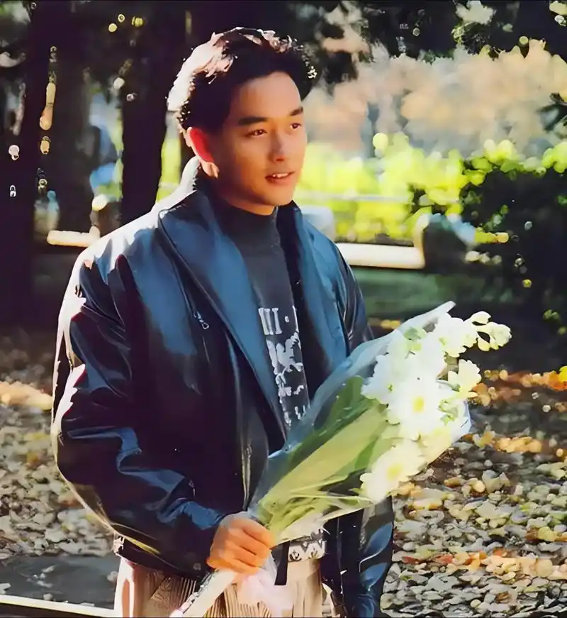 寻人启事:姓名:张国荣于2003.4.1日离开.身高1米75 - 抖音