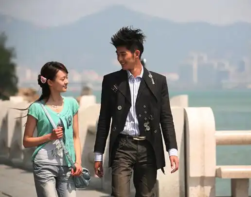 【图】张翰公布和郑爽的恋情 二人因戏生情高调秀恩爱