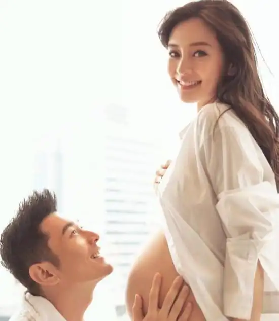 摄影师纪念拍摄baby孕照 侧面辟谣"代孕说"