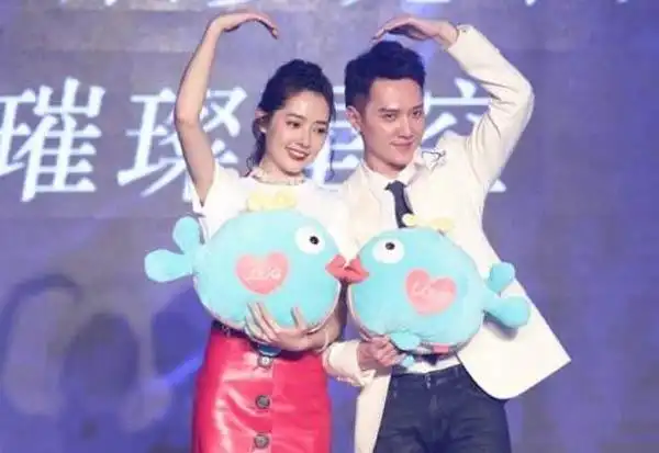 冯绍峰郭碧婷曝见父母 痴缠三天三夜 男方回应只是吃饭