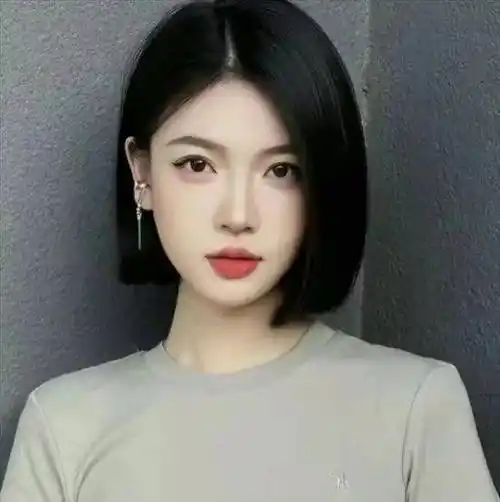 直发女生剪一刀切,不挑脸型又耐看 ,时髦精们别错过_发型_短发_时尚