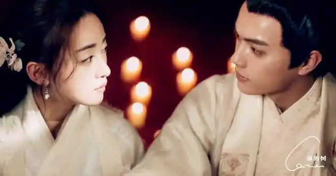 许凯吴谨言早前穿越虐心爱情故事最后一张让傅璎女孩笑了