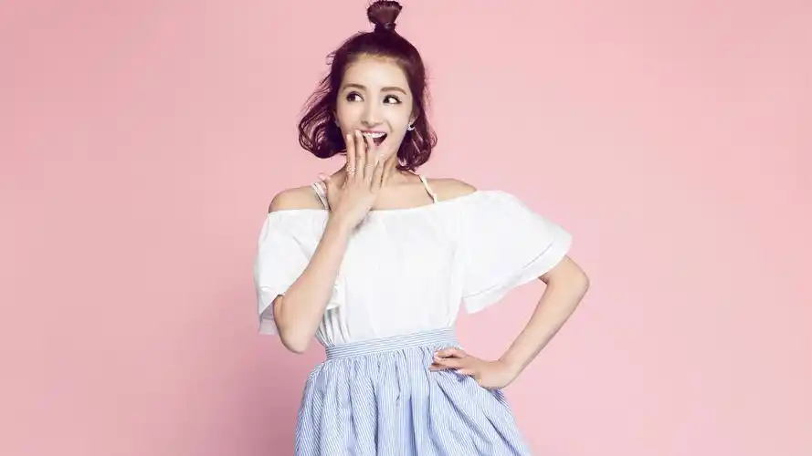 美女演员麦迪娜时尚写真桌面壁纸下载 第三辑