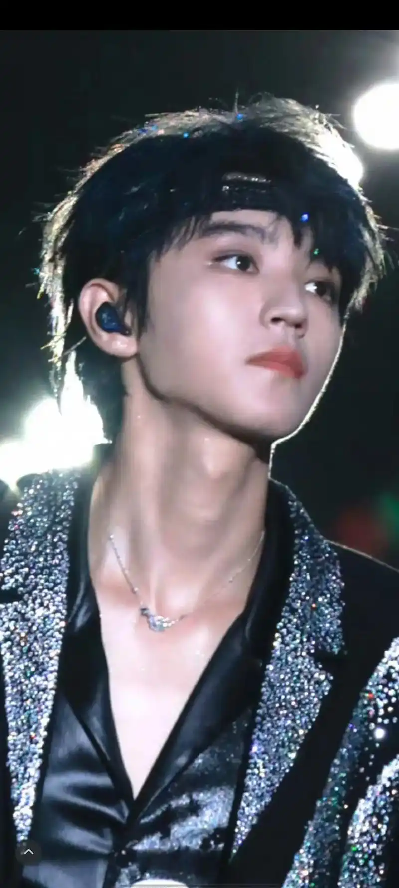 永远心动于重庆九龙坡的蓝玫瑰0101 #王俊凯 #蓝海猖狂  - 抖音