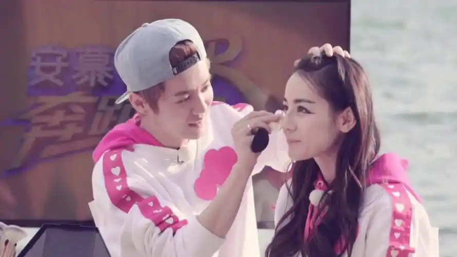 鹿晗迪丽热巴对彼此是否真的有感情占卜