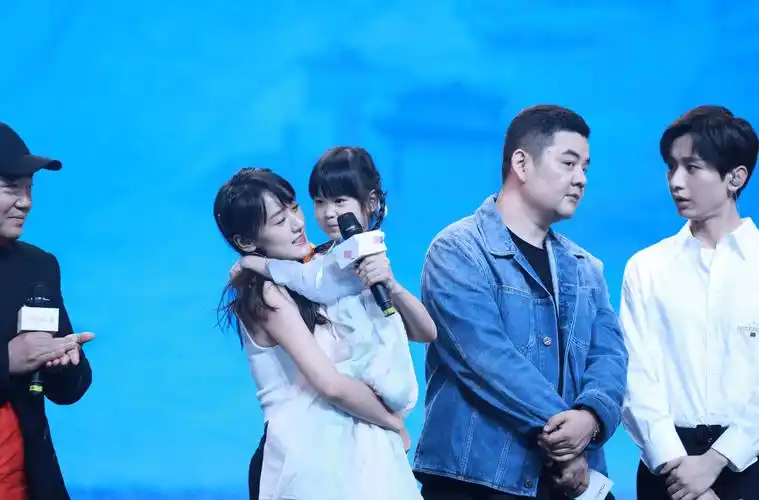 原创袁冰妍告别祝卿好和郑业成良心售后相比琉璃成毅天差地别