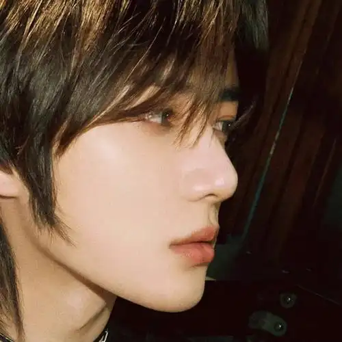 绝美侧颜崔杋圭每张照片都值得珍藏